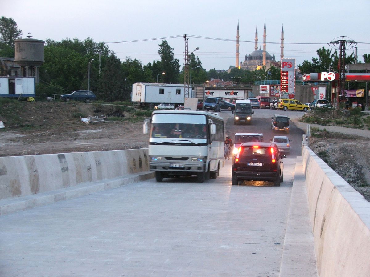 Edirne'de Restorasyonları Tamamlanan Köprüler Ulaşıma Açıldı