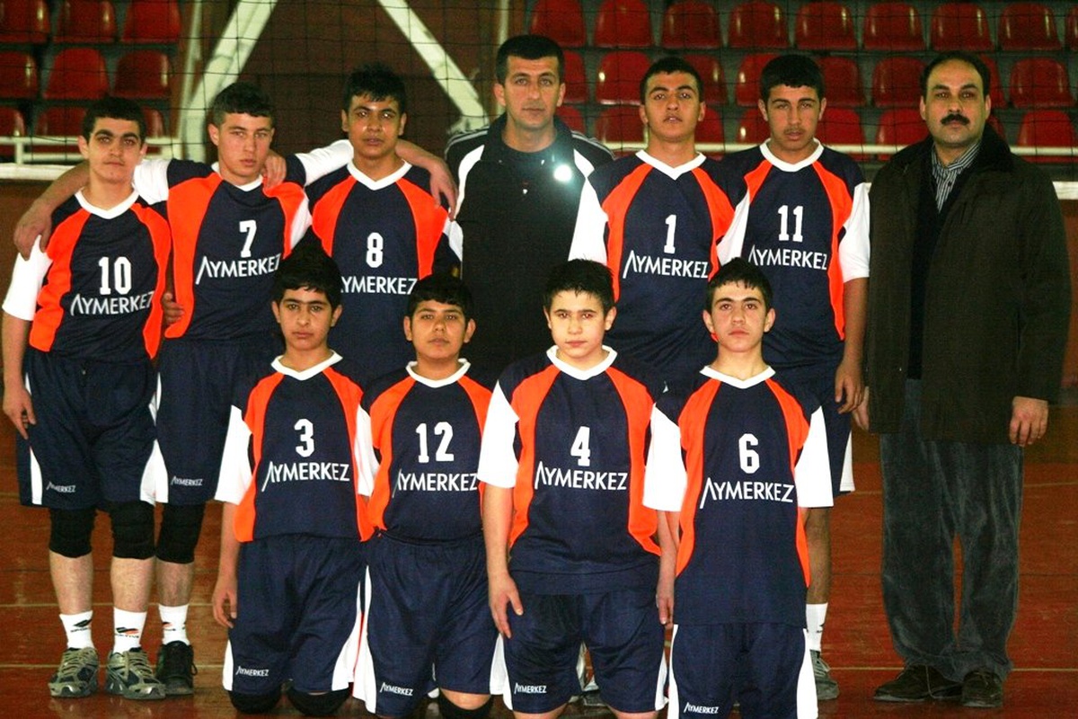 Güney Eğitim Kurumları Voleybolda Türkiye 5.'si Oldu