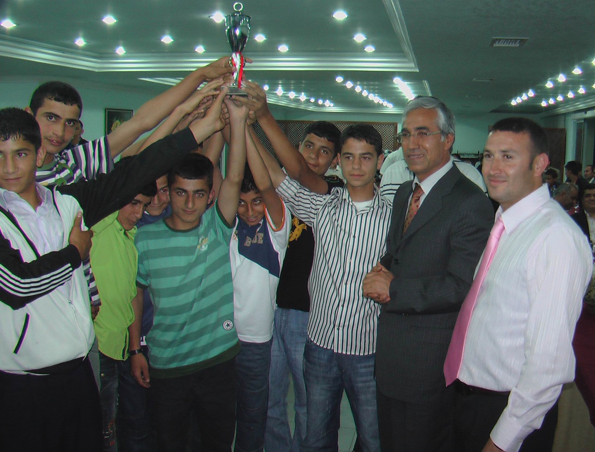 'Mahallenin Yıldızları' Ödüllerini Aldı