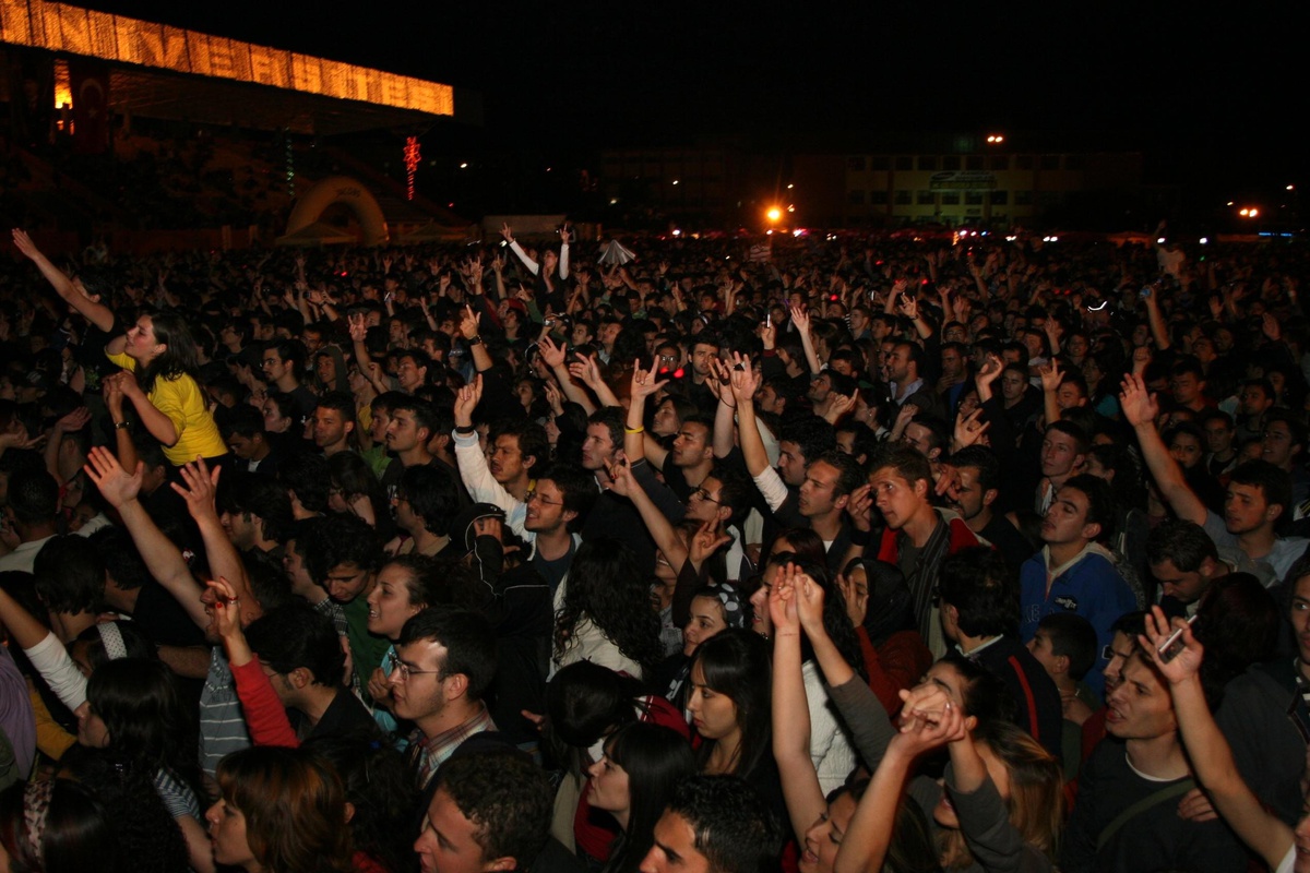 Rock Grubu Kargo, Konya'da Hayranlarıyla Buluştu
