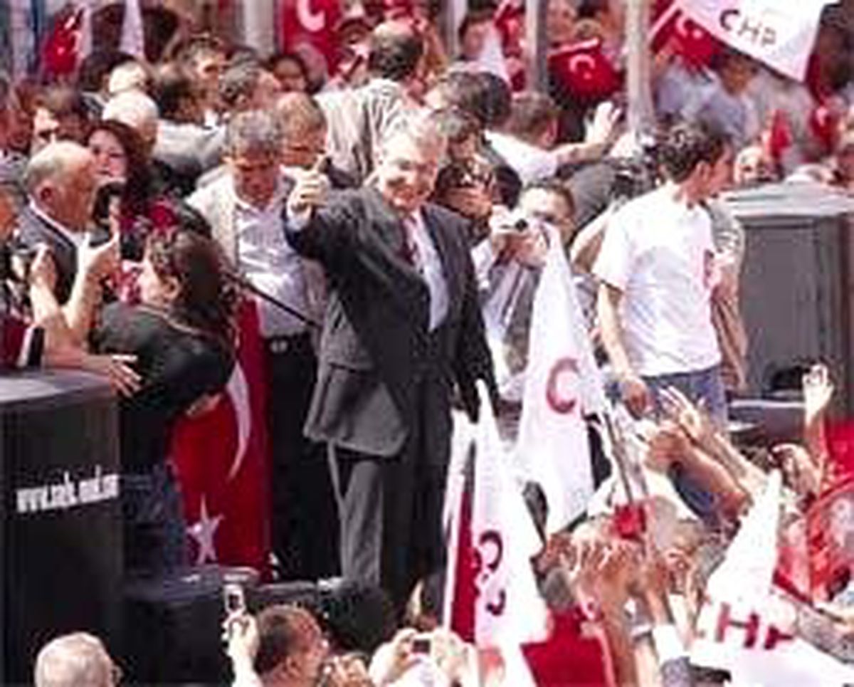 Baykal: Raportörü Tartışmam