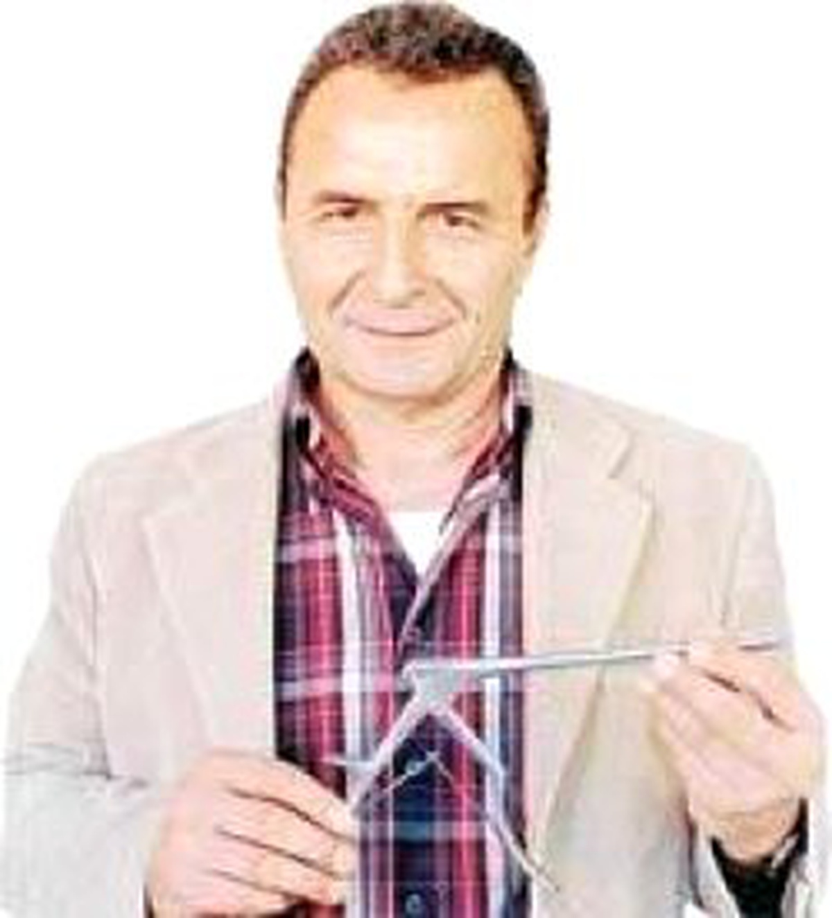 Tabanca Üreticisiydi Tıbbi Aleti Tercih Etti
