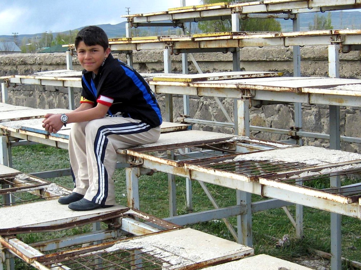 Taşlıçay İlçesi Futbol Sahasının Durumu İçler Acısı