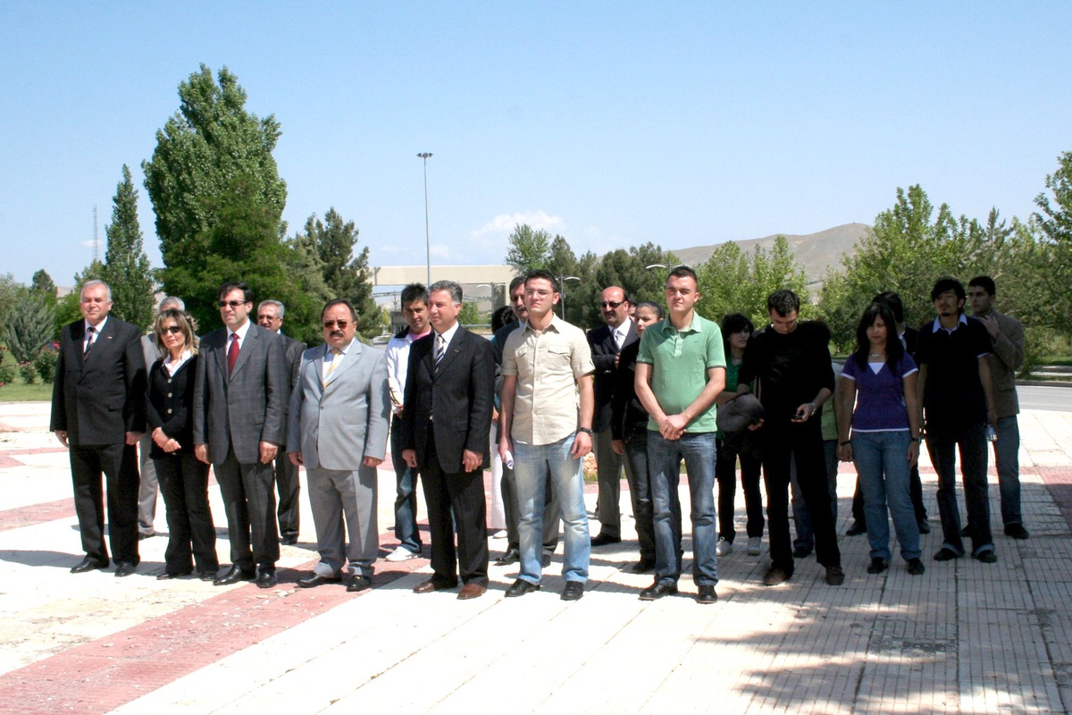 İnönü Üniversitesi 14.geleneksel Gençlik, Kültür ve Sanat Festivali Başladı