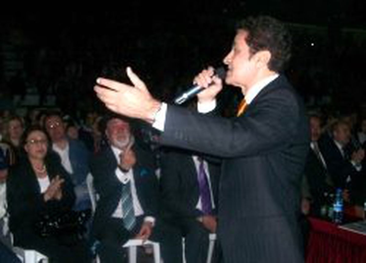 Zekai Tunca'dan Çan'da Konser