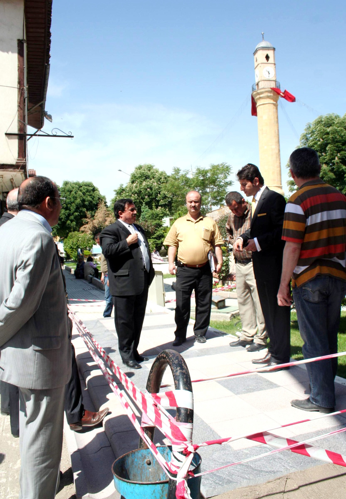 Çorum'da Gazi ve İnönü Caddelerinin Kaldırımları Yenilenecek