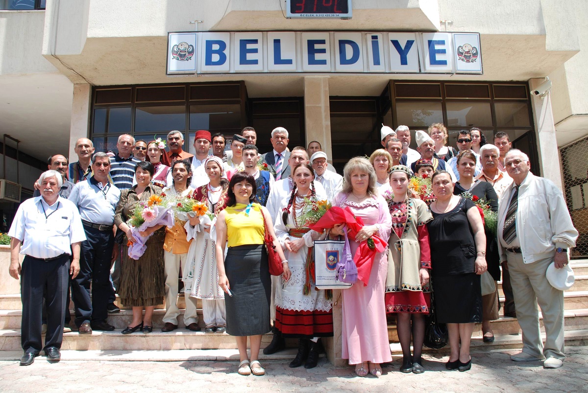 Halk Oyunları Temsilcilerinden Başkan Öngel'e Ziyaret