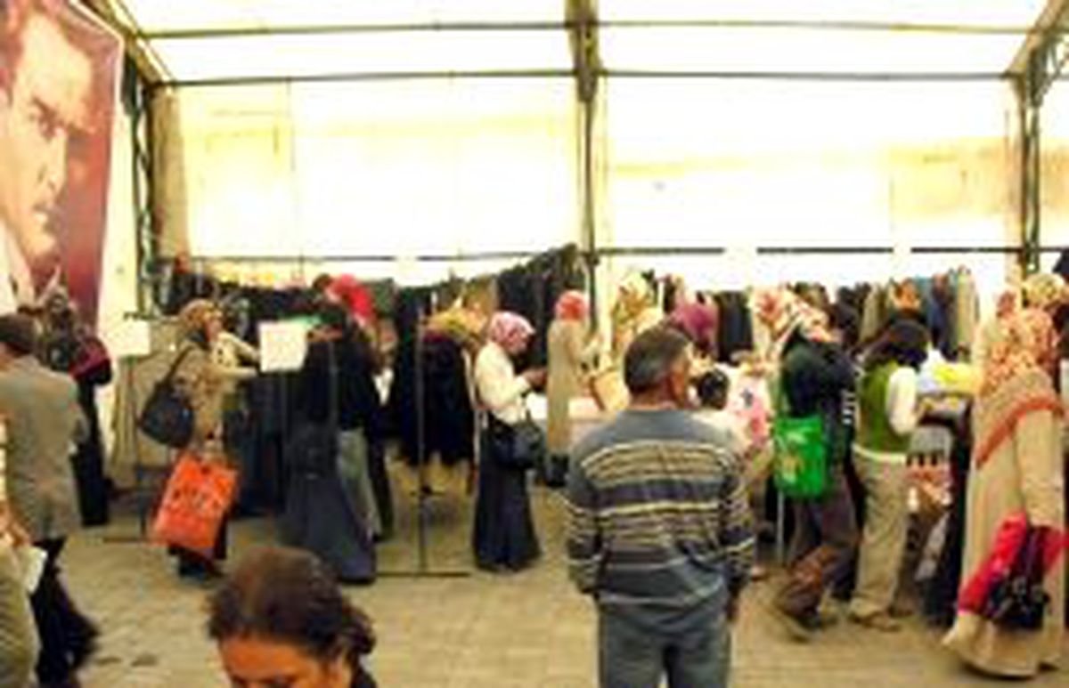 Iğdır'da İhtiyaç Sahibi Öğrencilerin Yararına Kermes Düzenlendi