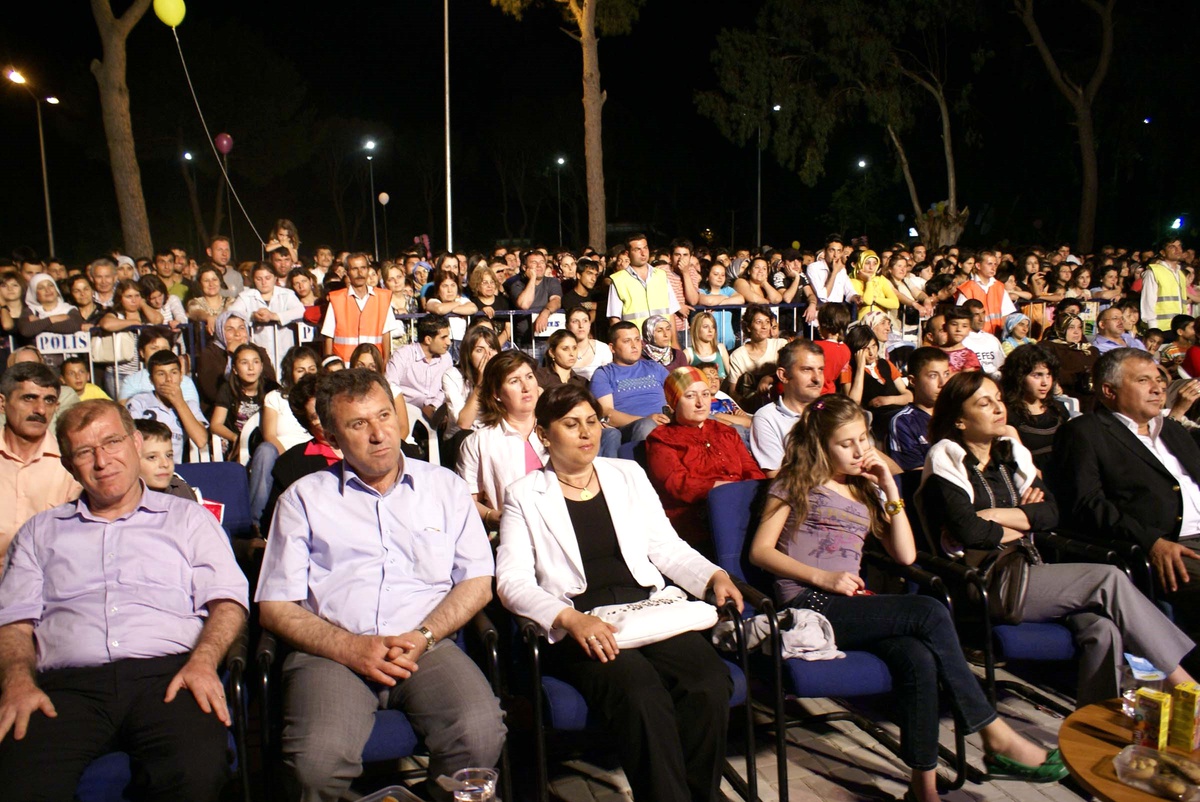 Nazilli Belediyesi Gençlik Şöleni Düzenledi
