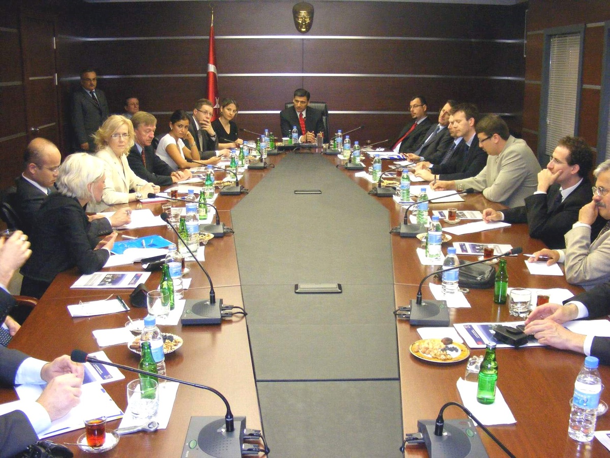 AB Ülkeleri Büyükelçilik Müsteşarları Trabzon'da