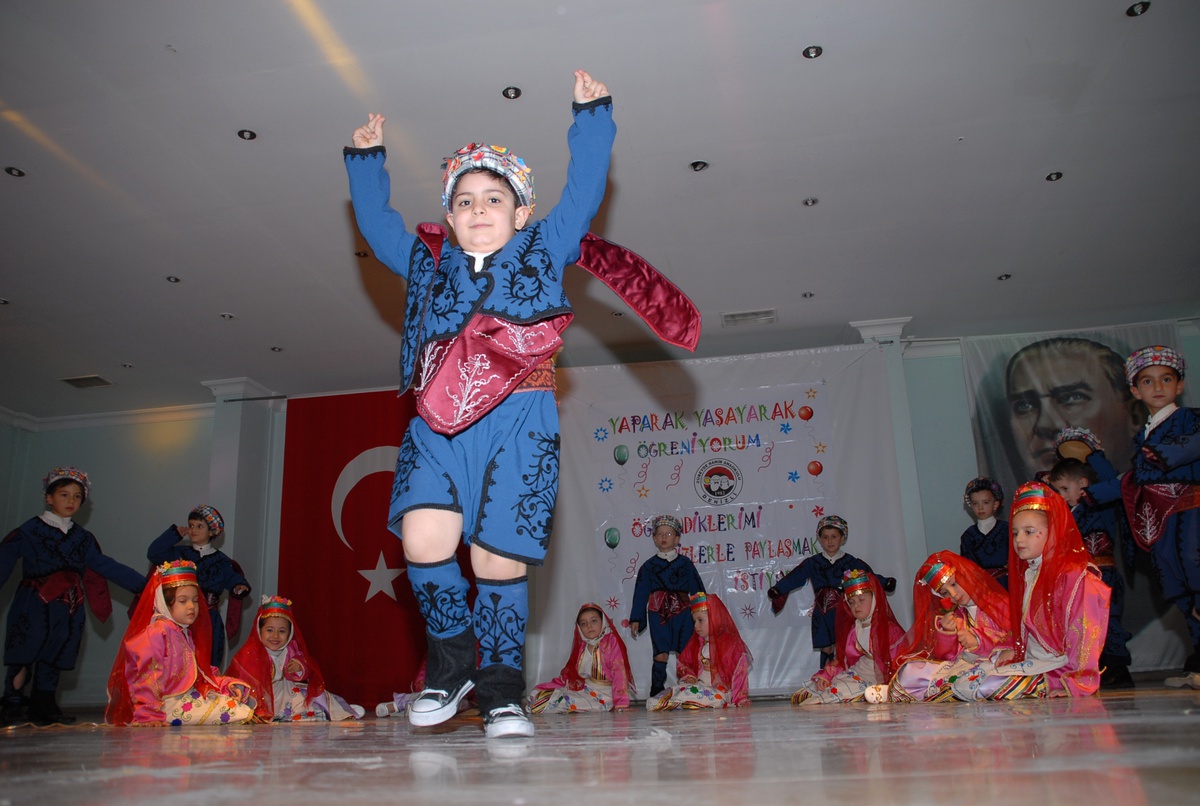 Anaokulu Öğrencilerinin Mezuniyet Töreni İlgi Gördü