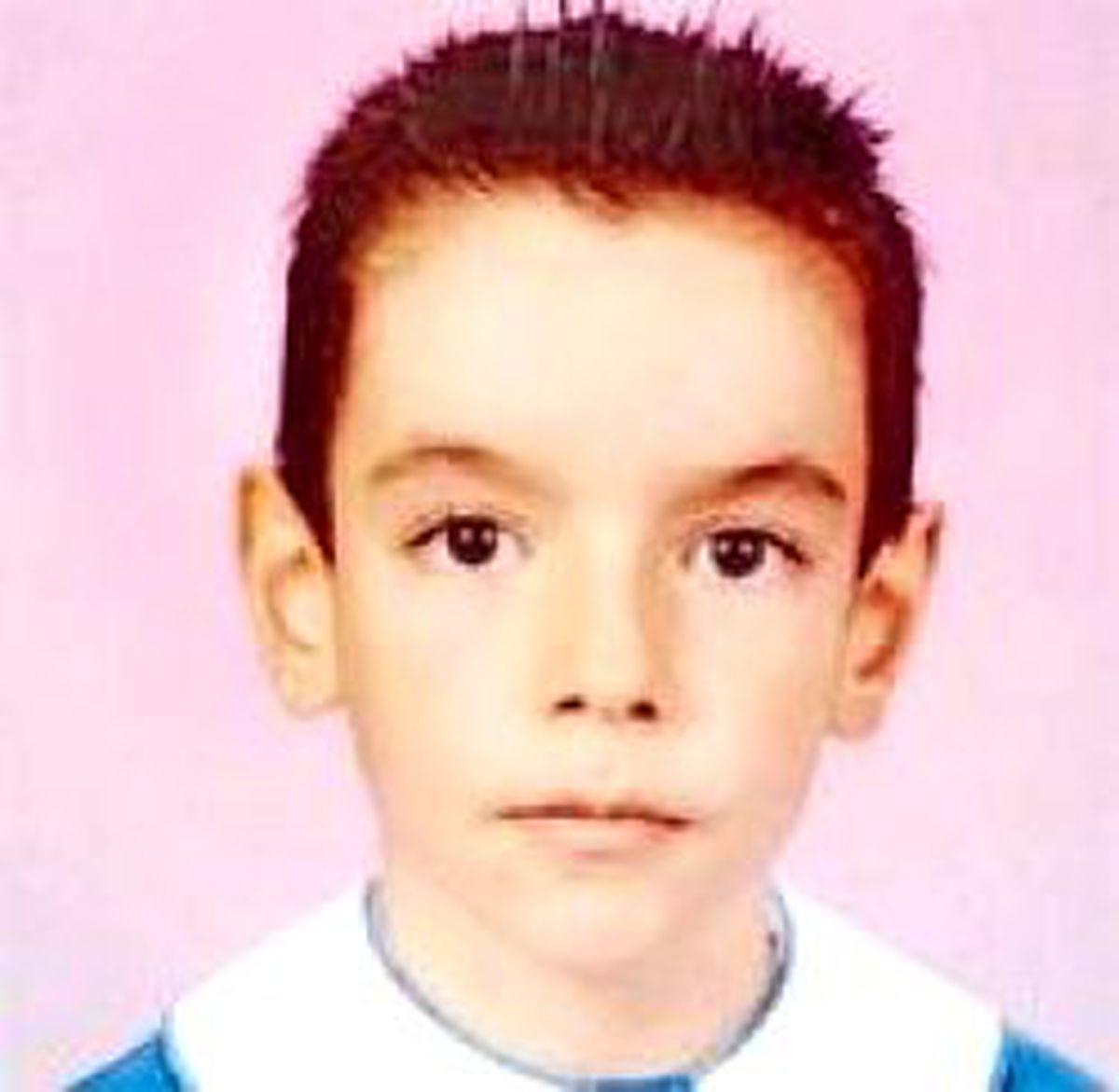 Bir Kırık Kalple Bu Dünyadan Ayrıldı