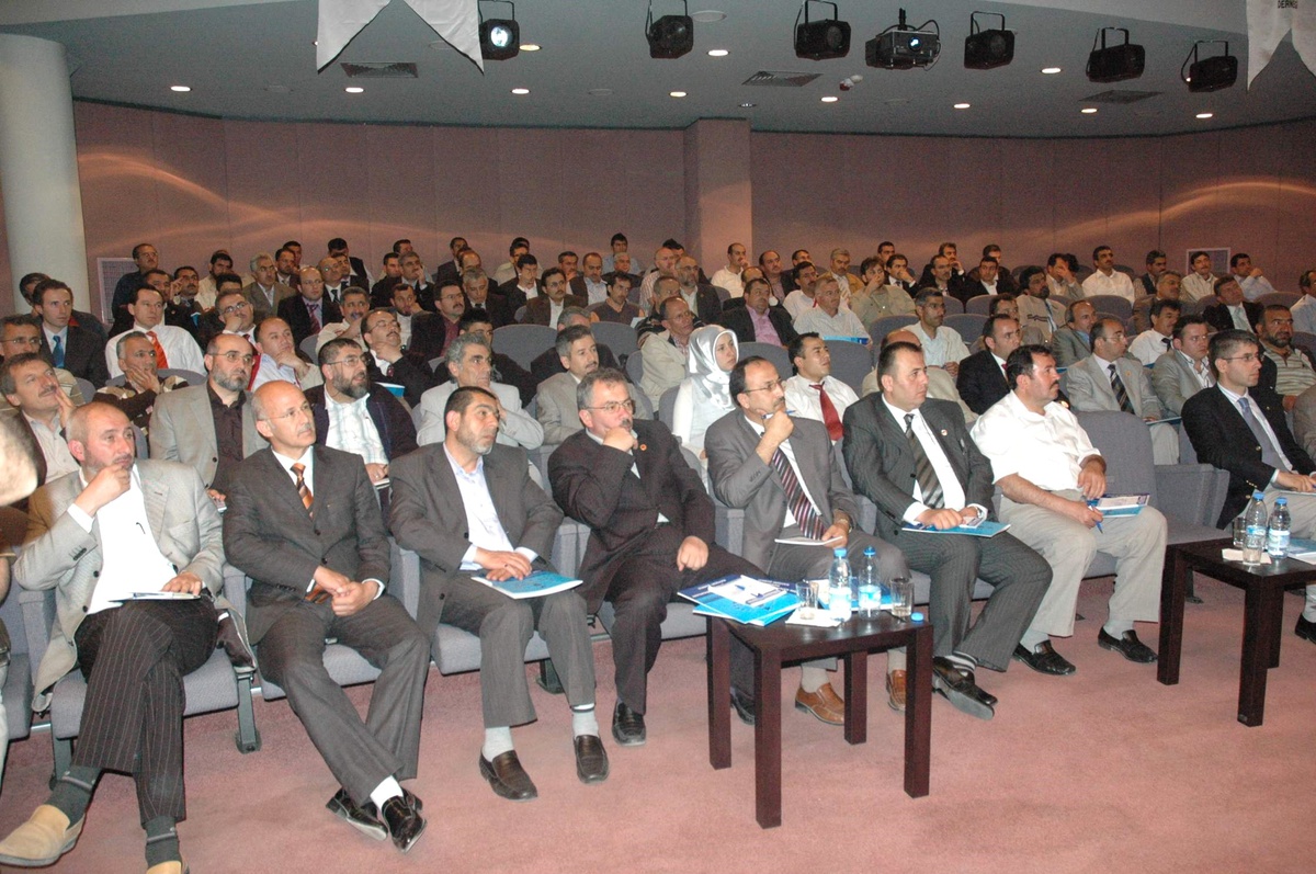 Tümsiad'dan İş Dünyasında Kaliteli İletişim Konulu Konferans