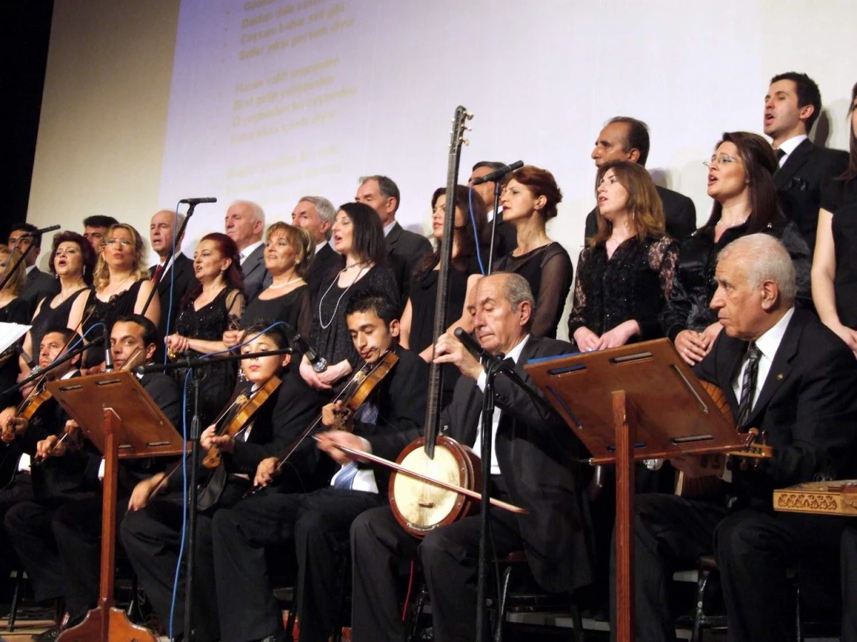 Bandırma Musiki Derneği\'nden Sadettin Kaynak Konseri