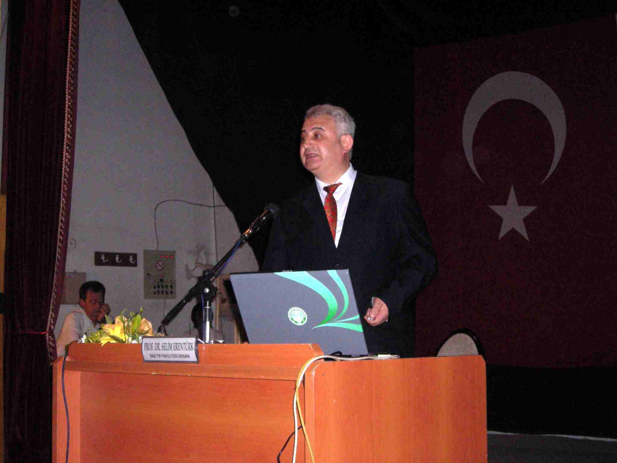 Baü Tıp Fakültesi Dekanı Erentürk'ten Kalp Hastalıkları Konferansı
