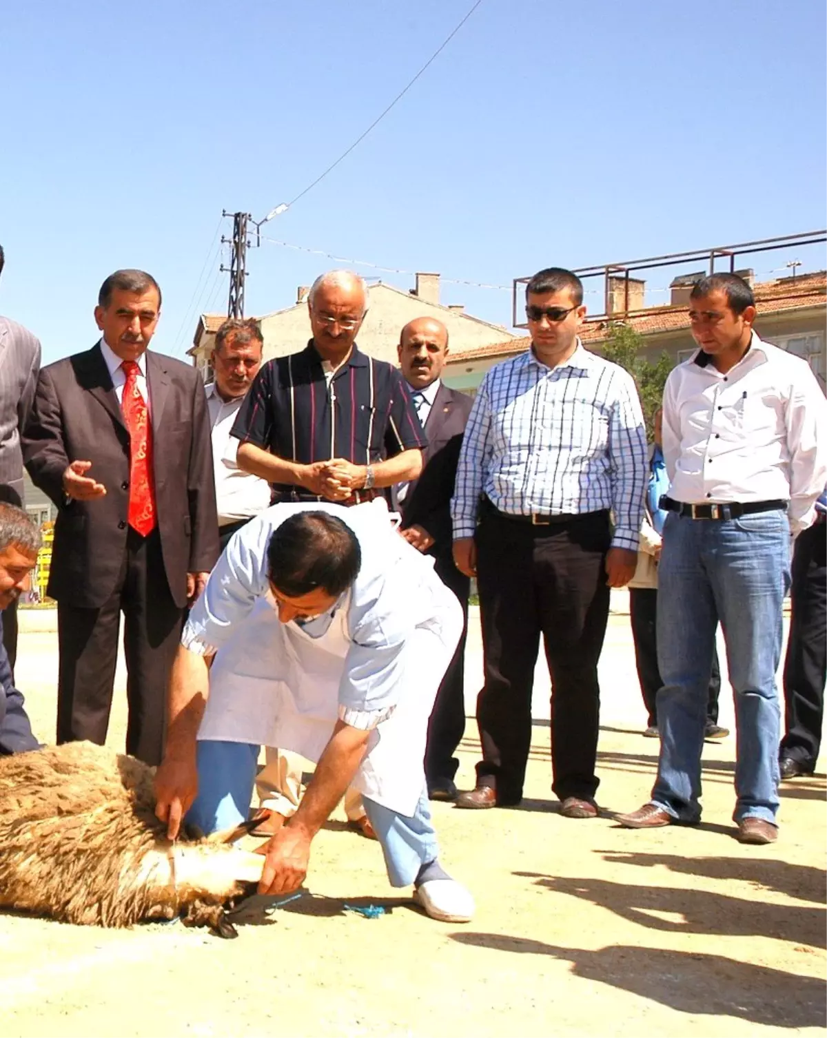 Kırşehir Belediyesi Asfalt Sezonunu Kurban Keserek Açtı