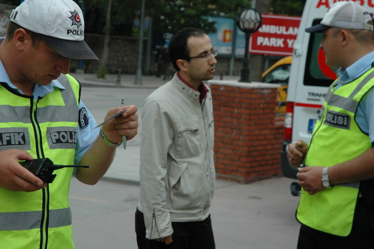 Kocaeli'de Motosiklet Kazası: 1 Yaralı