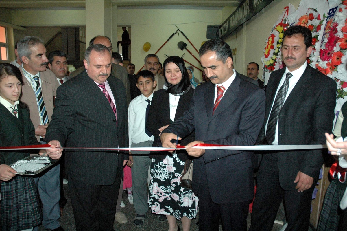 Ülkü İlköğretim Okulu Öğrencilerinin Çalışma Gruplarının Ürünlerinin Sergisi Açıldı