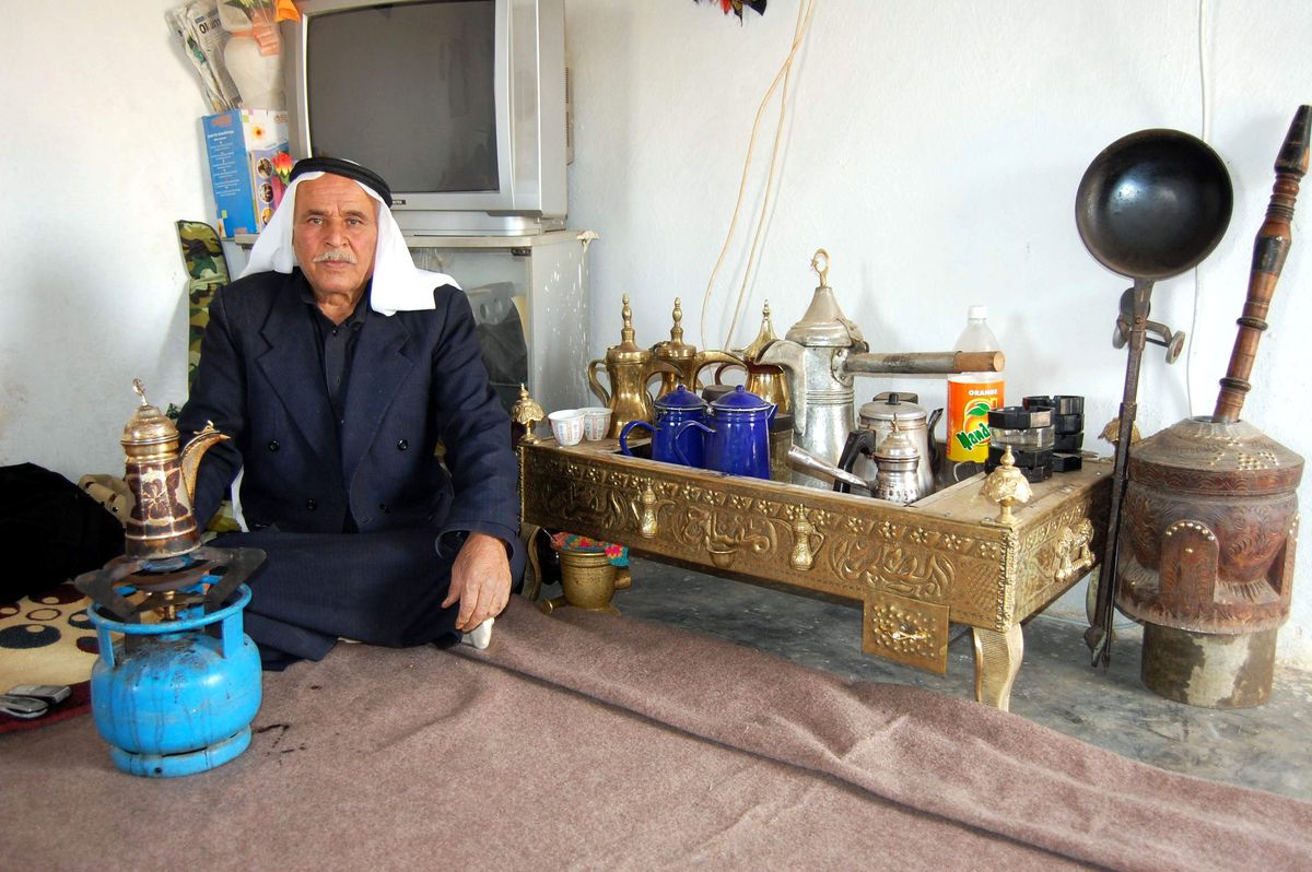 75 Yaşıda Ama Hala Mırra Yapıyor
