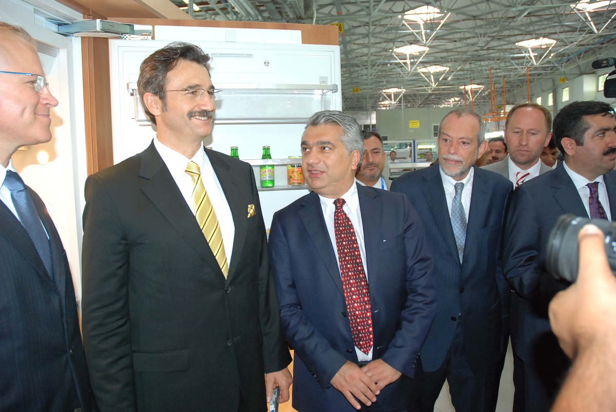 Bakan Tüzmen Çerkezköy'de Bsh Tesislerini Gezdi