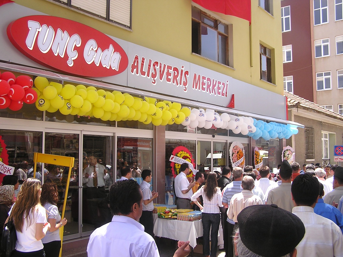 Köşk Halkı Dört Dörtlük Alışveriş Merkezine Kavuştu