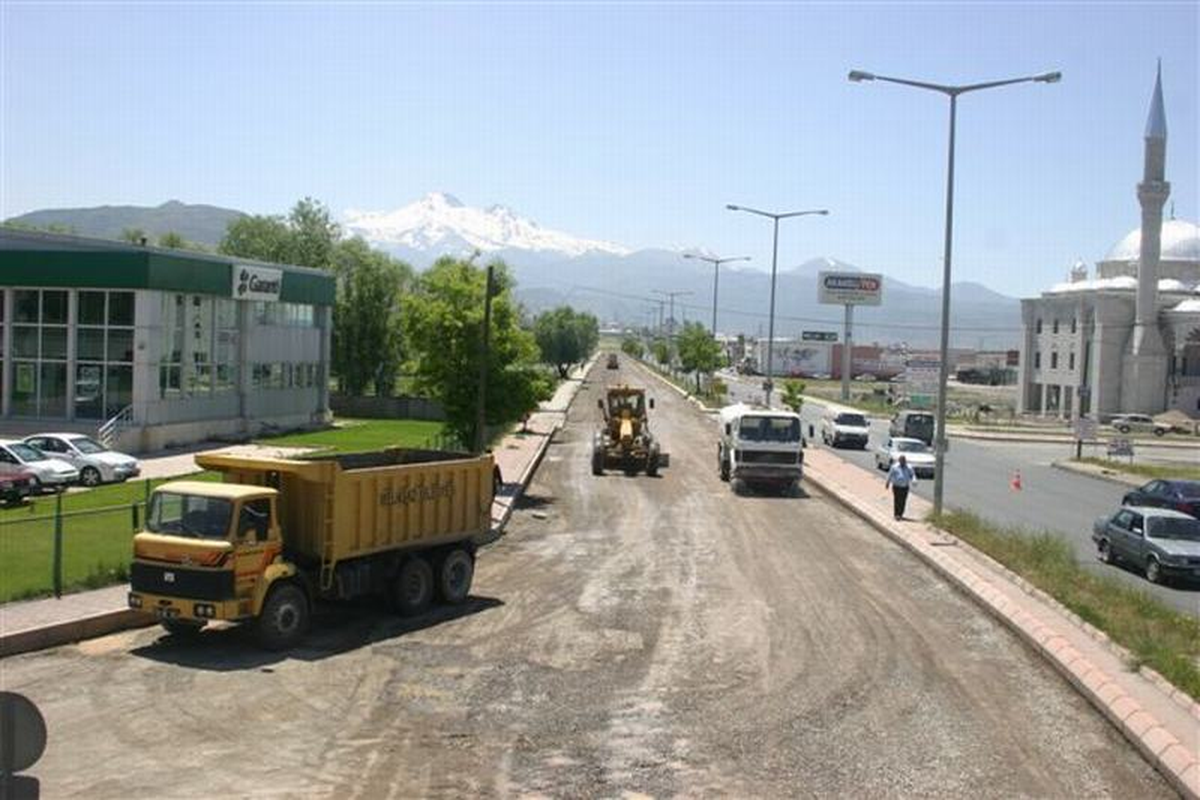 Melikgazi Belediyesi'nden Yol Genişletme ve Çevre Düzenlemeleriâ€¦