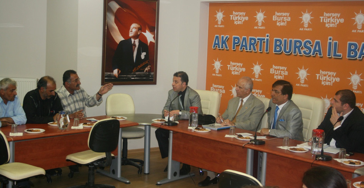 AK Parti'den Â€˜halkla Buluşma Günleri'