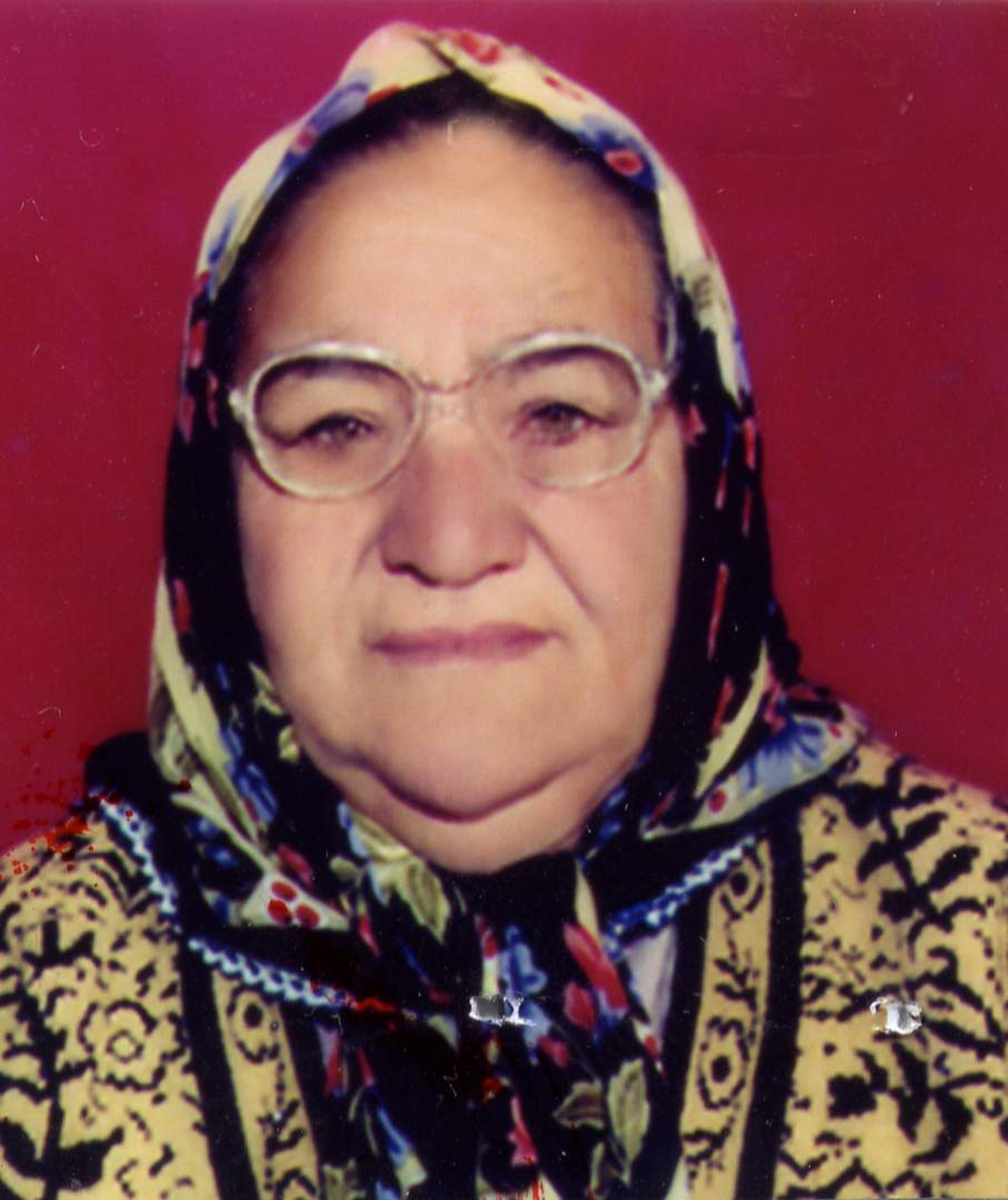 Kkka Hastalığı Şüphesiyle Ölen Yaşlı Kadın Toprağa Verildi