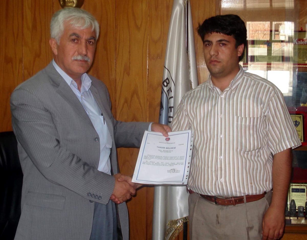 Belediye Personeline Takdir Belgesi