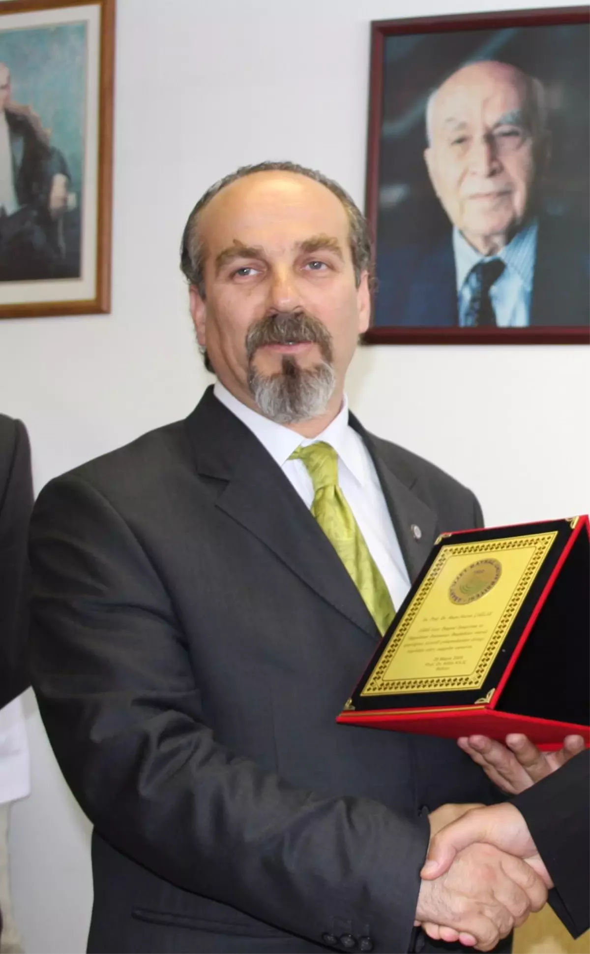 Aibü Rektörü Prof. Dr. Atilla Kılıç, Çalışmaları Değerlendirdi