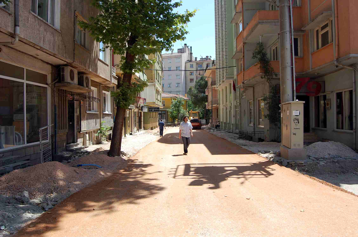 Balıkesir'de Asfalt Çalışmaları