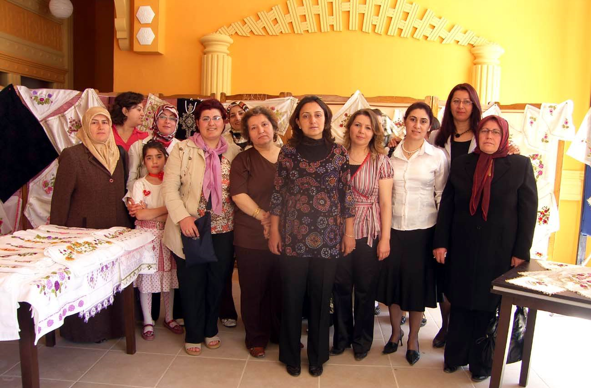 Ev Hanımlarının Yıl Sonu Sergisi