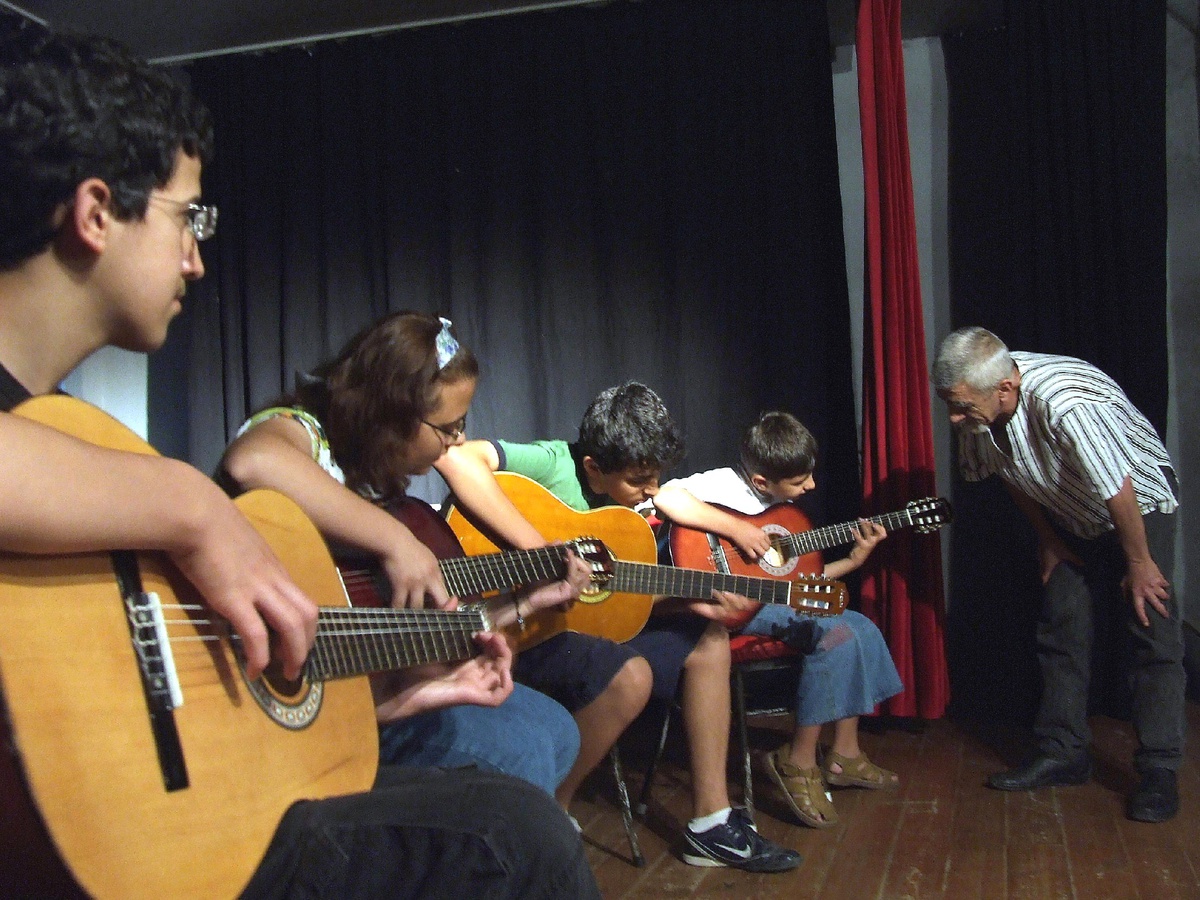 Gitar Kursiyerleri Beğeni Topladı
