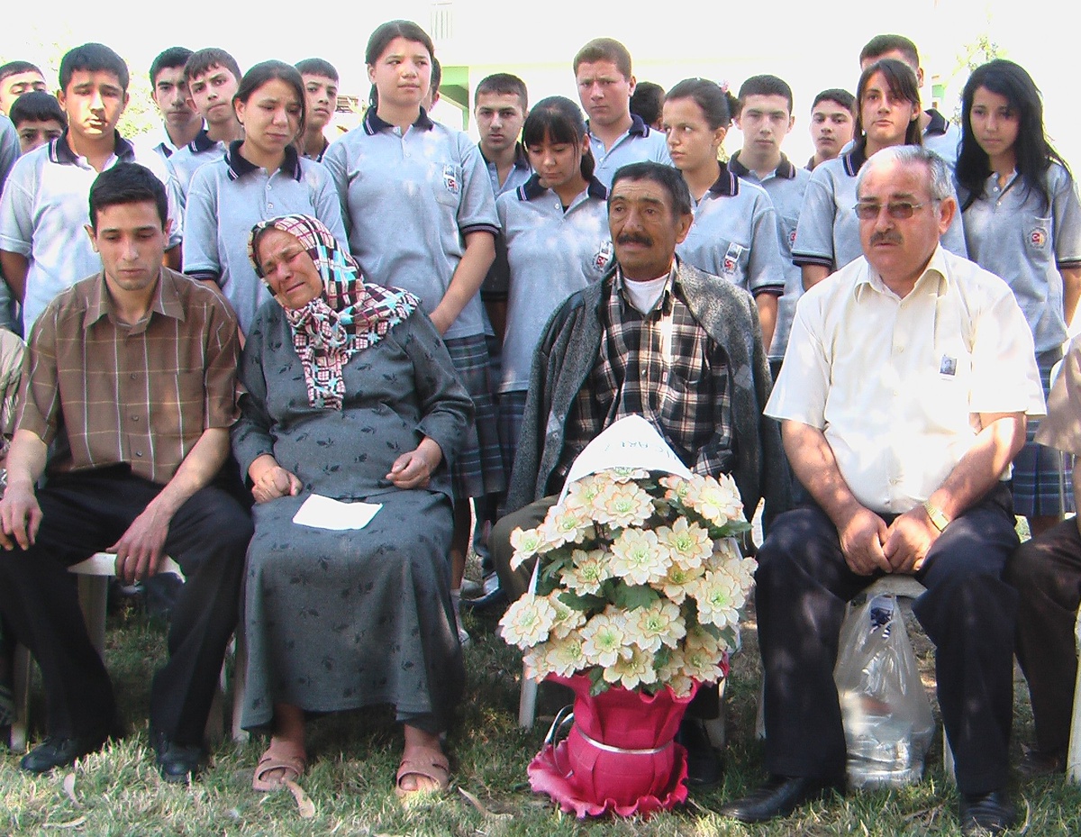 Öğrenciler Şehidin Evini Ziyaret Etti