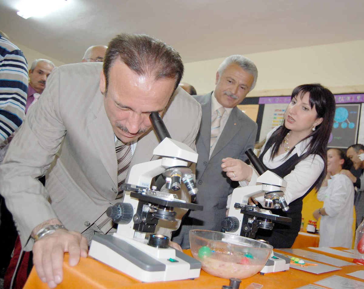 Öğrencilerin Projeleri Başkan Genç'i Şaşırttı