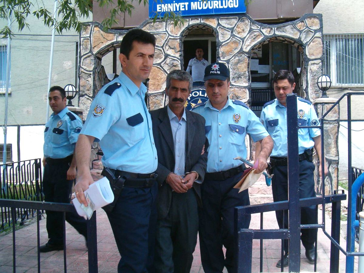 Hırsız Suçüstü Yakalandı