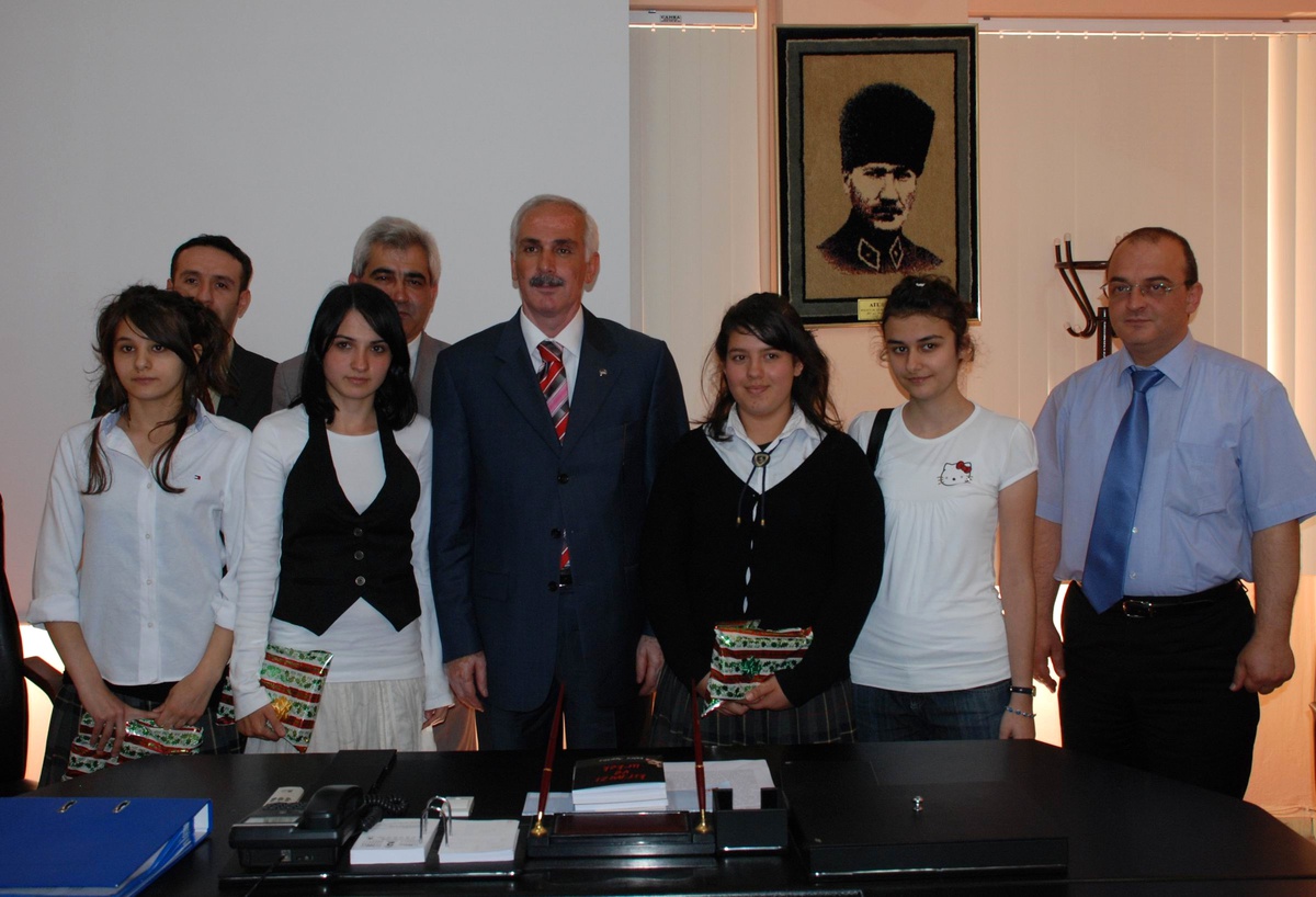 Oml Yadet Kulübü Öğrencileri 2 Kitap Yayınladı