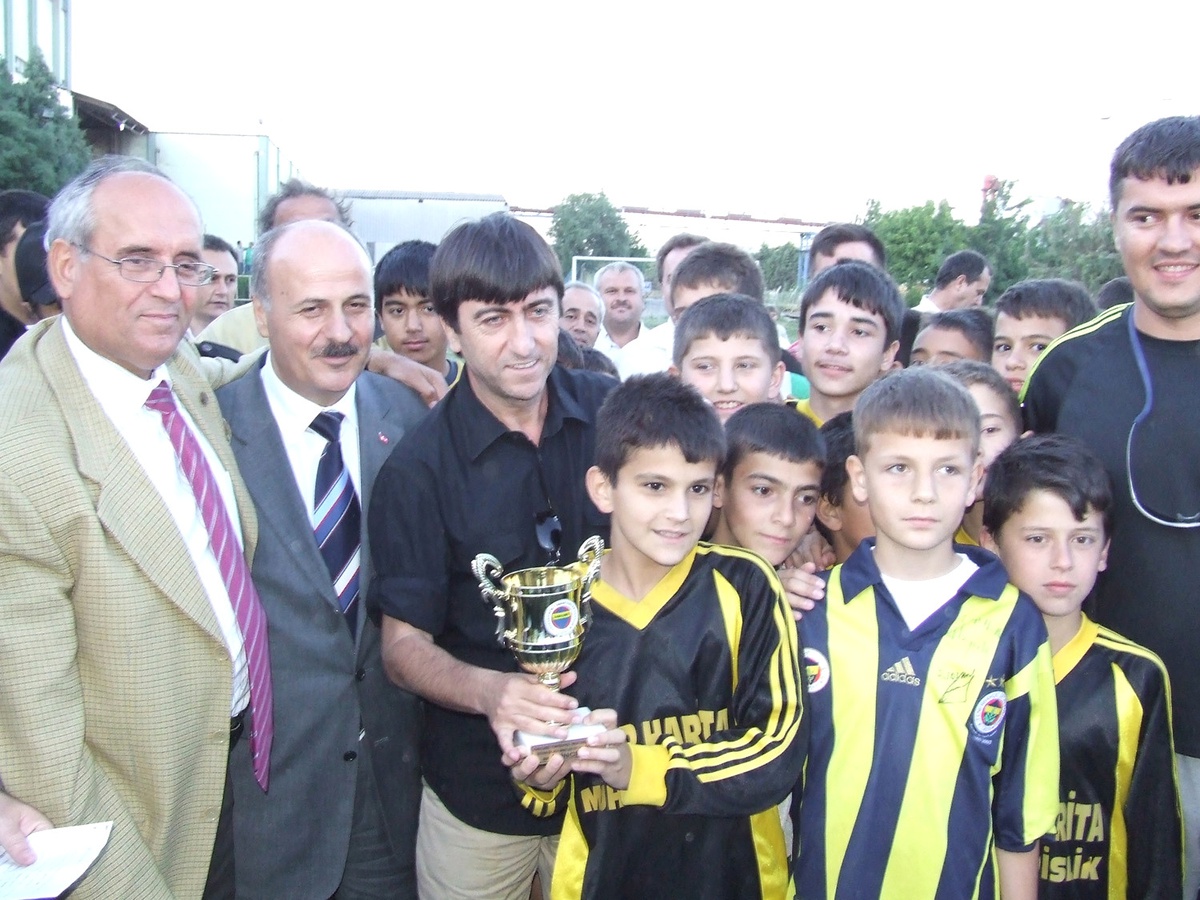Rıdvan Dilmen Küçük Futbolcularla Buluştu