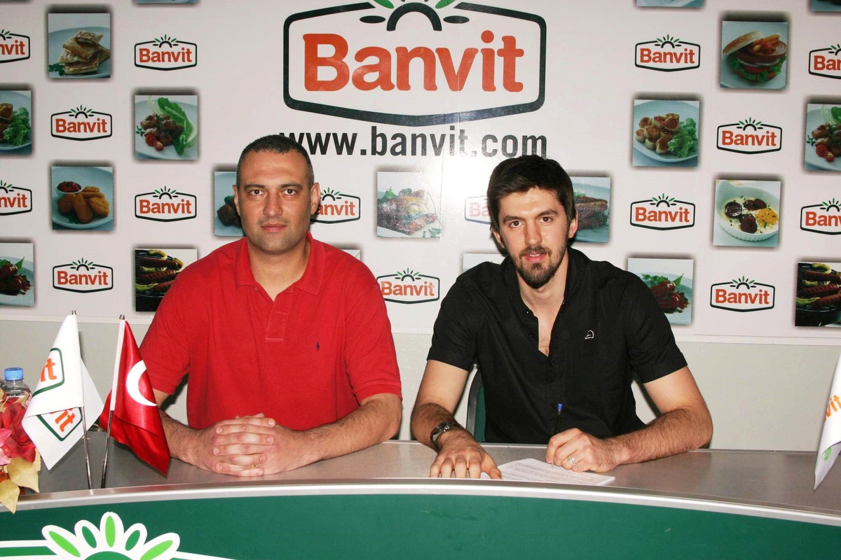 Banvit, Erkan Veyseloğlu'nu Renklerine Bağladı