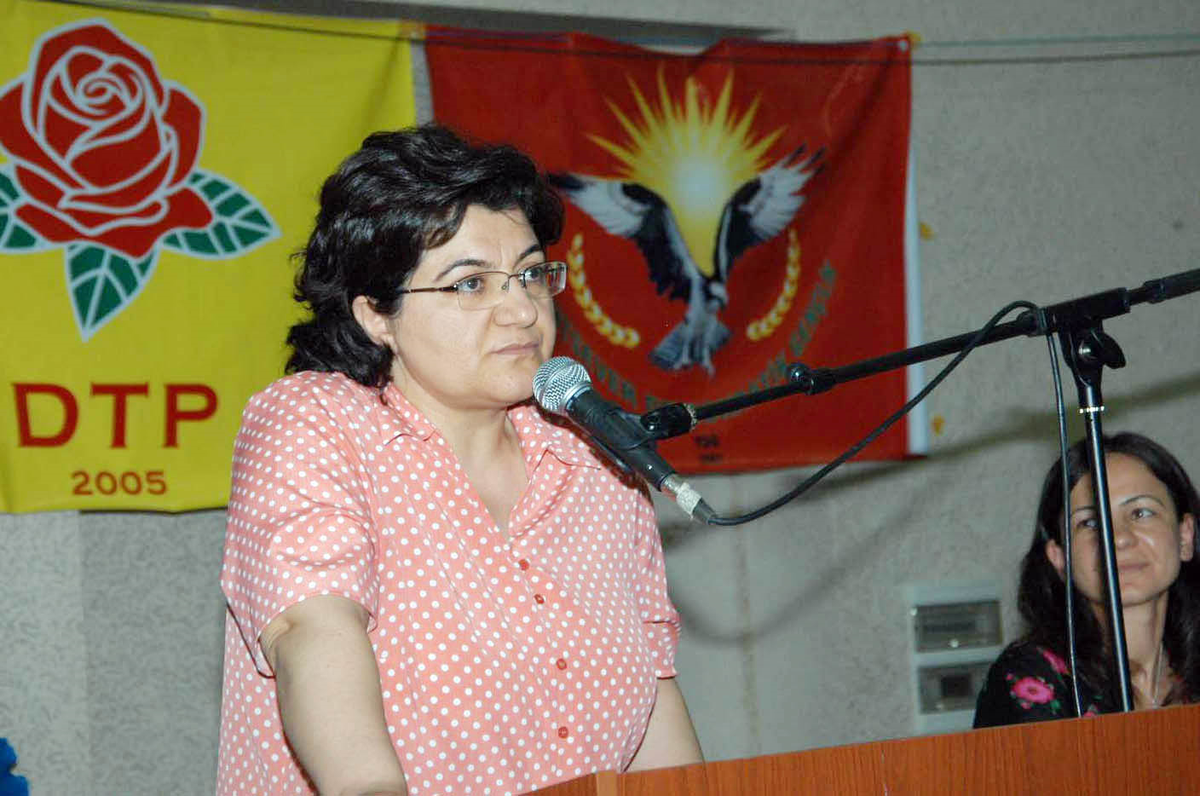 DTP Grup Başkanı Emine Ayna Hakkında Soruşturma Başlatıldı