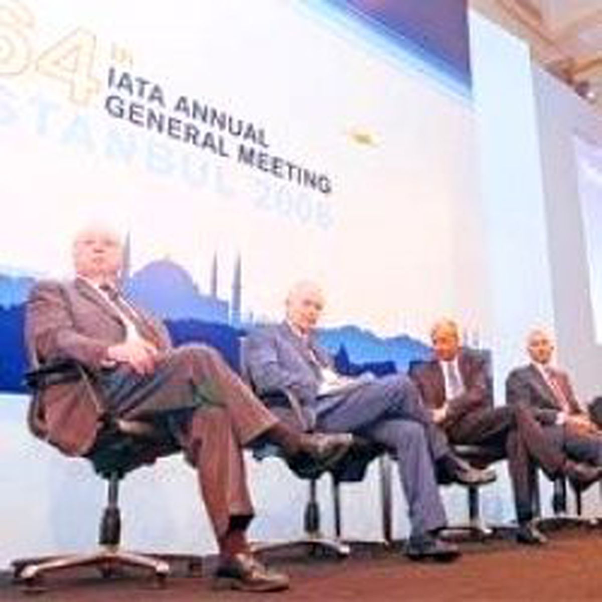 Ceo'lar Kriz İçin Vade Biçti