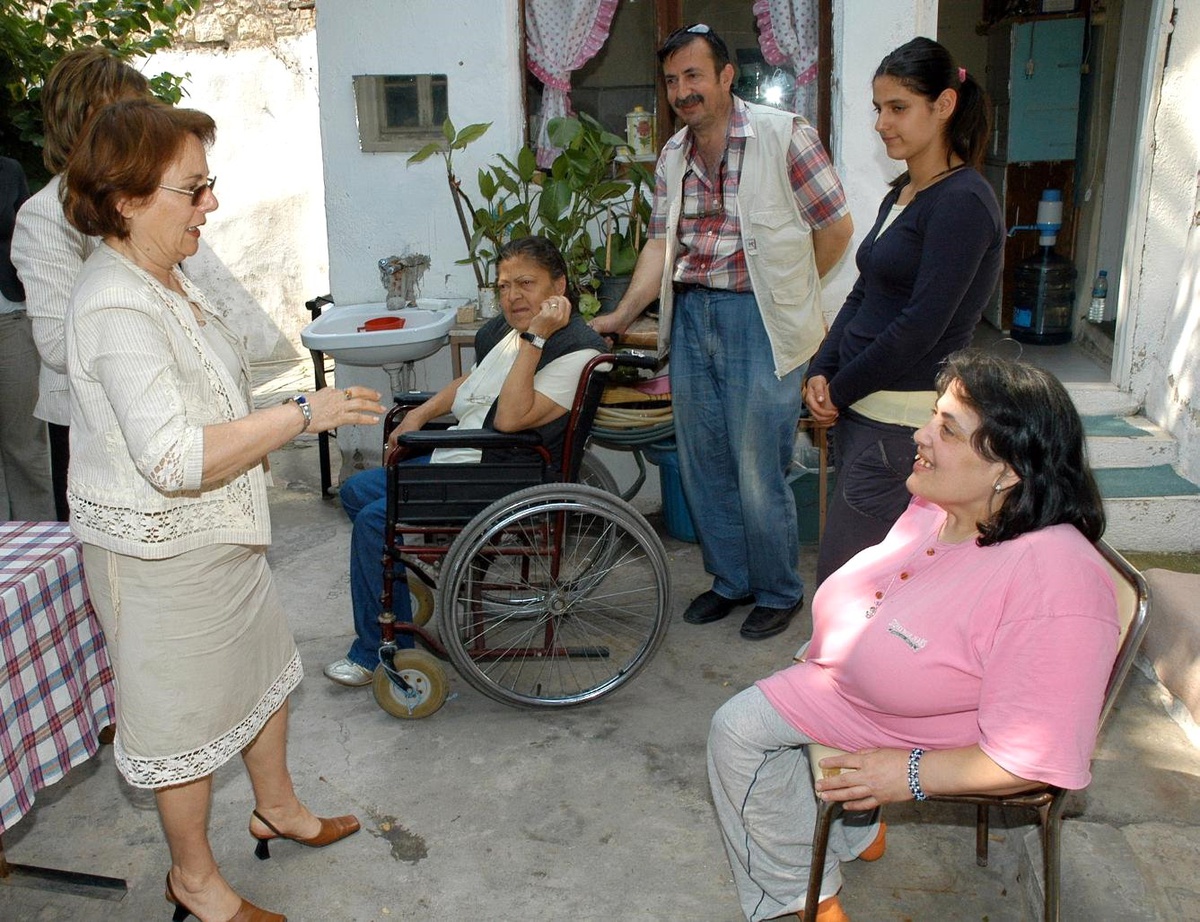 Kız Kardeşlerin Artık Yüzleri Gülüyor