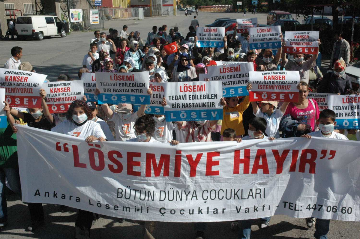 Lösemi Hastası Çocuklardan Anlamlı Yürüyüş