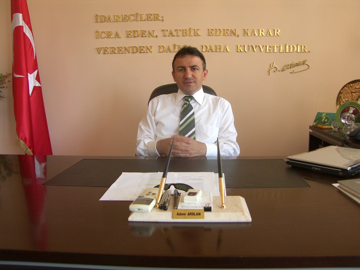 Vezirköprü Kaymakamı Adem Arslan Diyarbakır'a Atandı