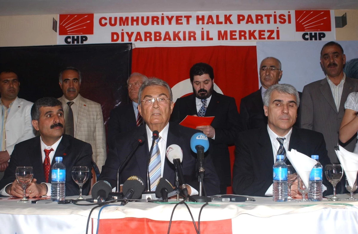 CHP Lideri Deniz Baykal\'dan Diyarbakır\'da Açıklamalar