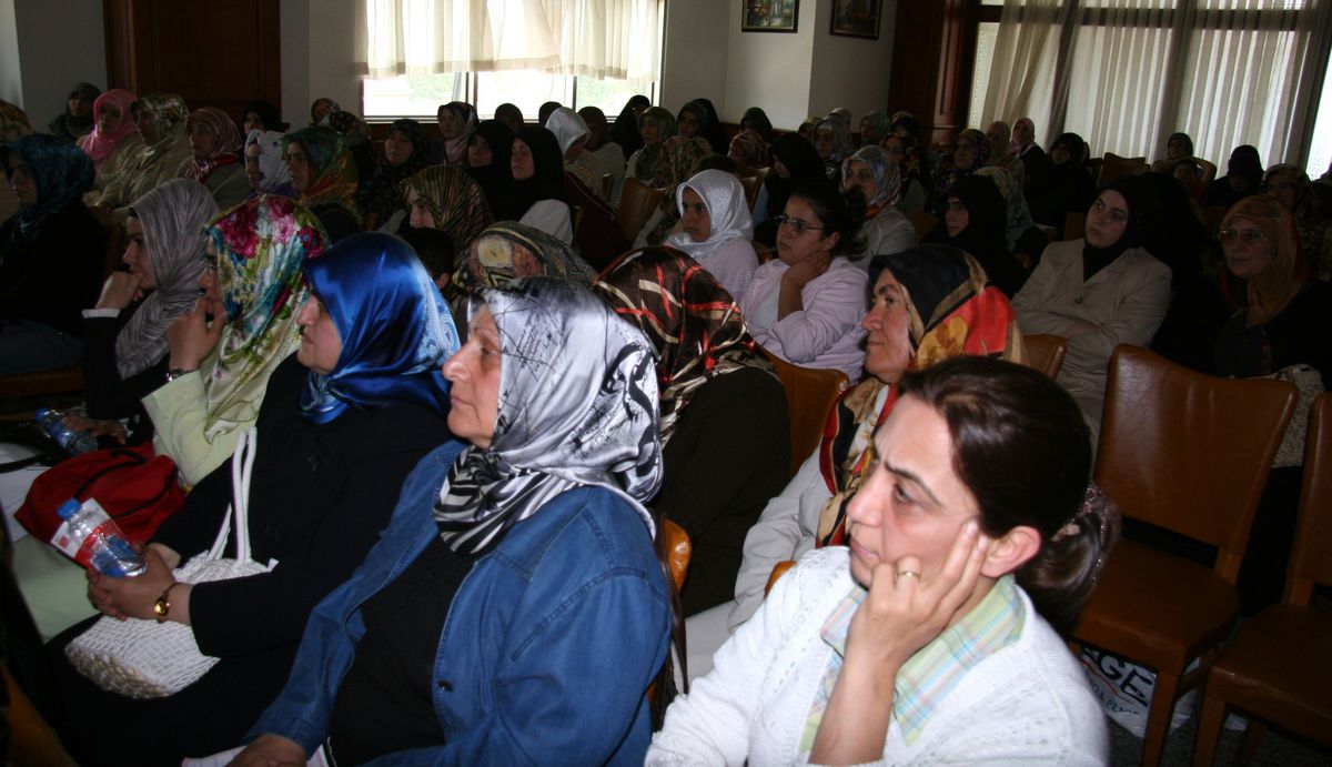 Düzce'de 'Yetimin Elini Tut' Konferansı