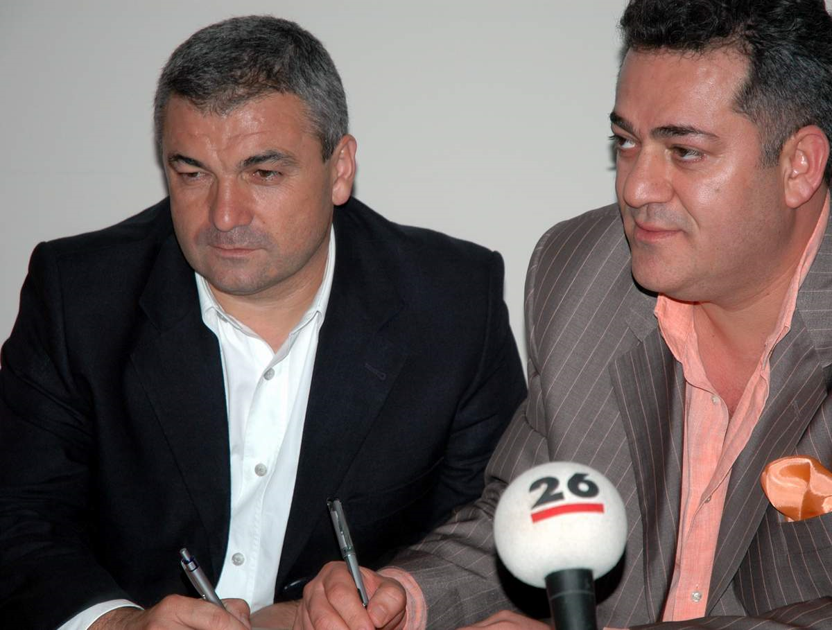 Eskişehirspor, Rıza Çalımbay'la Anlaştı