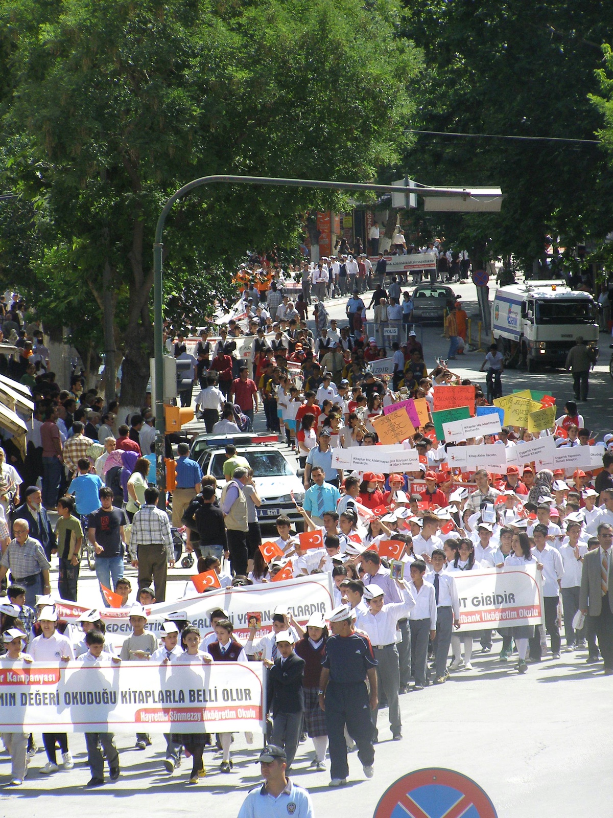 Malatya'da 'Türkiye Okuyor' Kampanyası Törenle Başlatıldı