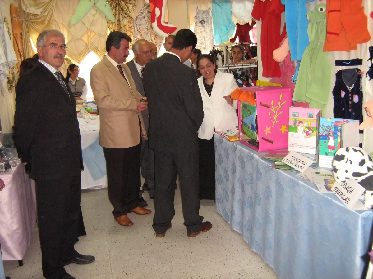 Üzümlü Akml\'den Yıl Sonu Giyim Fuarı