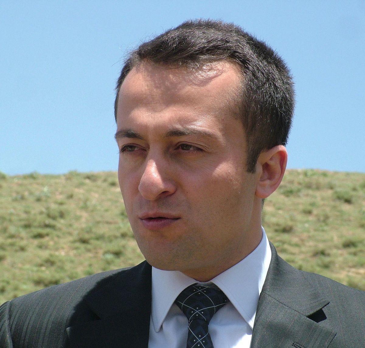 Devlet Vatandaş İşbirliğinde Sorunlarını Çözen Örnek Köy
